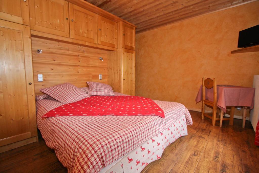 Alpen Roc Hotel Morzine Quarto foto